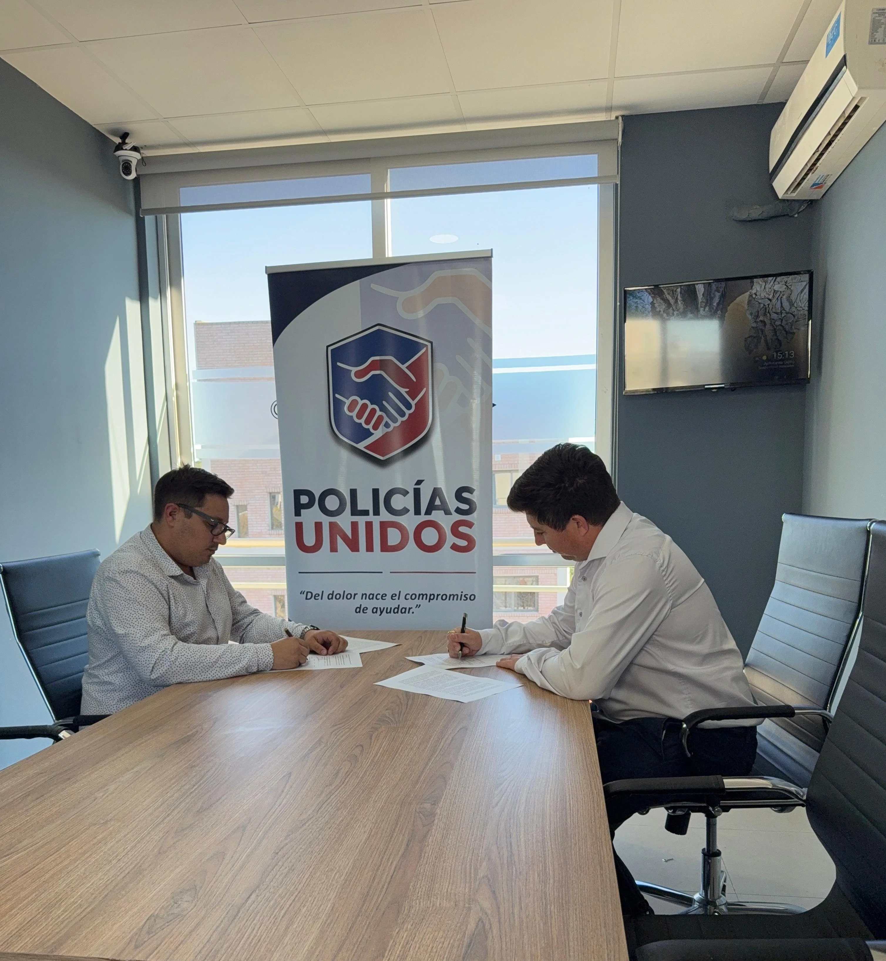 Firma de convenio RENOVA