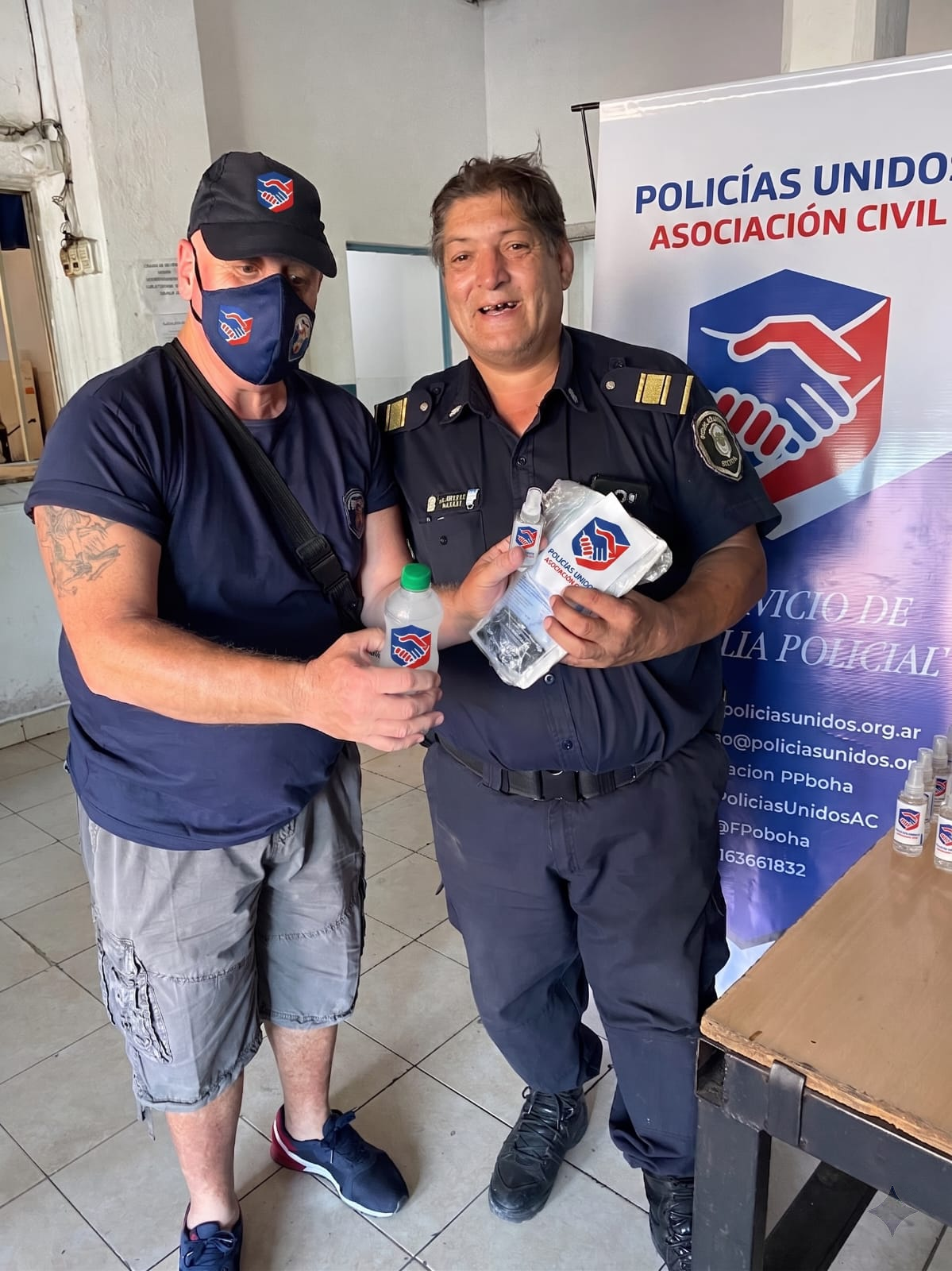 Equipo y trabajo de Policías Unidos
